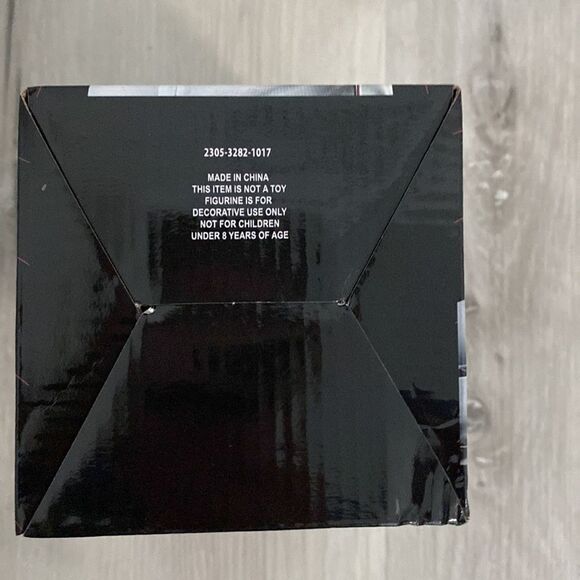 NIB- Mike Trout- Los Angeles Angels-2022 Silver Slugger commemorative bobblehead - Picture 6 of 7